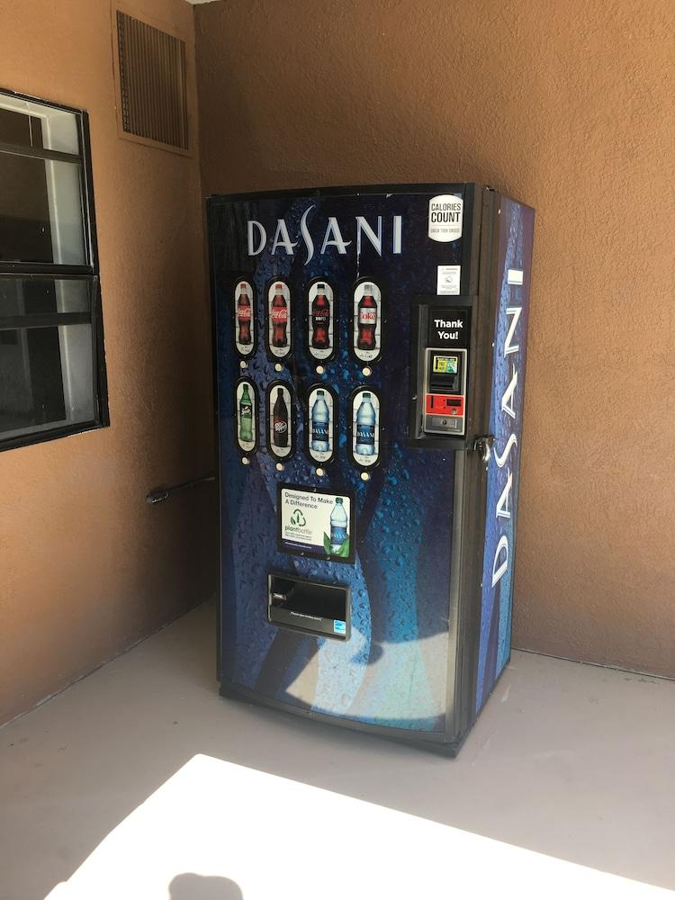 Days Inn By Wyndham Tucson Airport Exterior foto