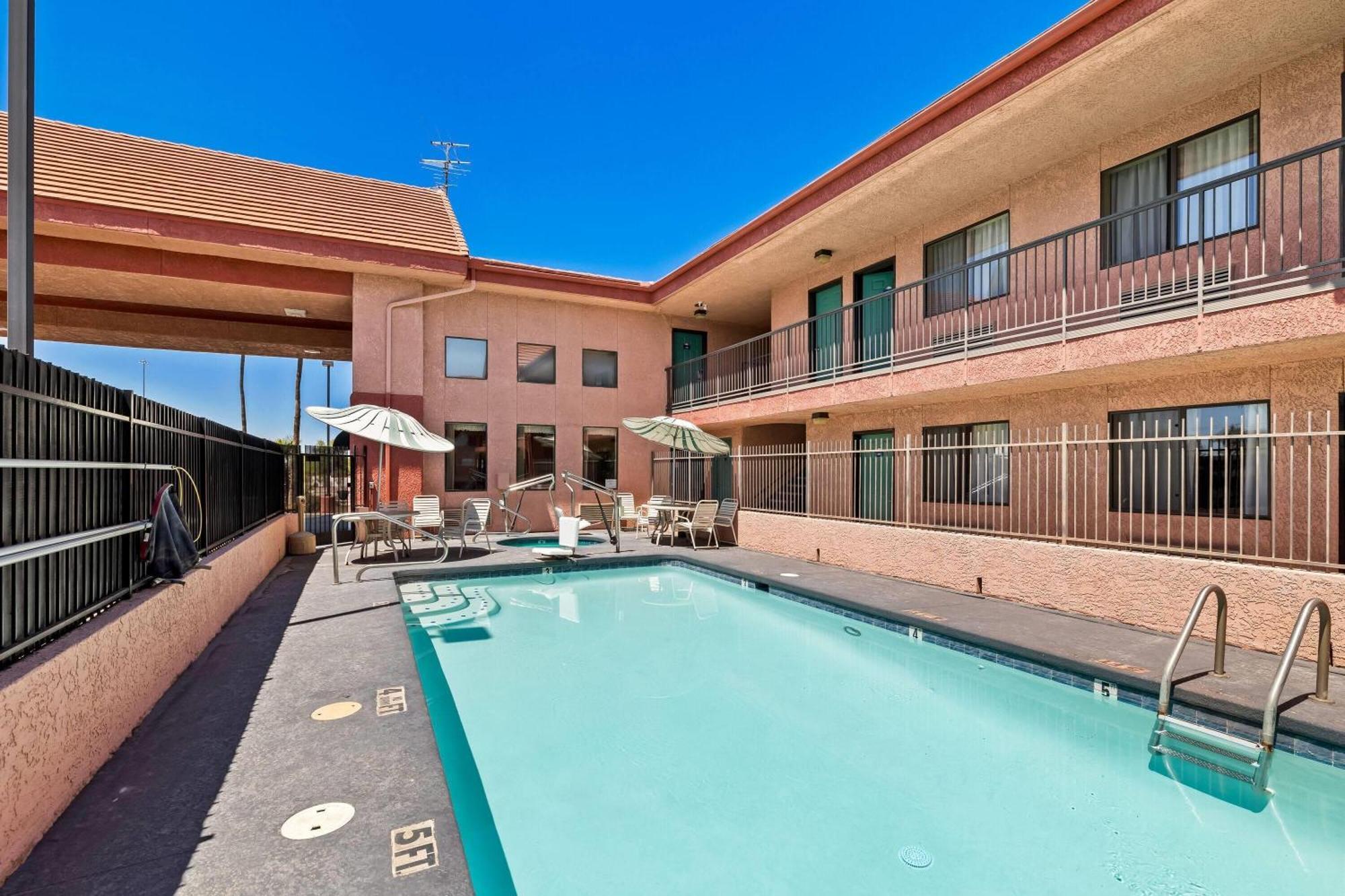 Days Inn By Wyndham Tucson Airport Exterior foto